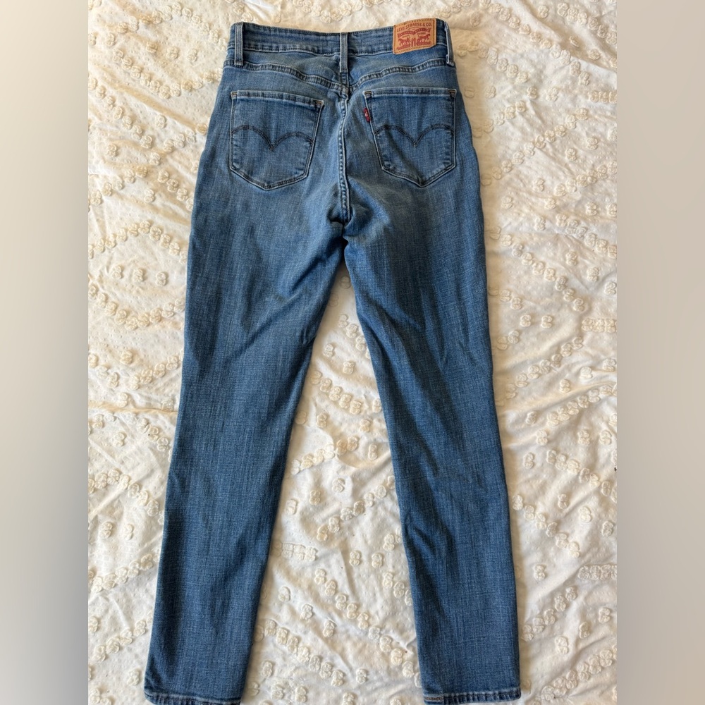 Levi’s 721 high rise skinny rise skinny 28.
